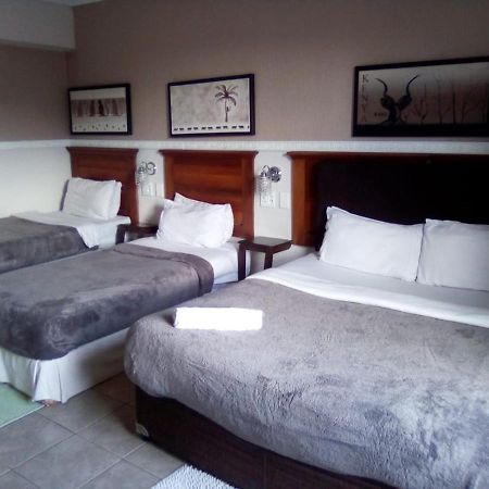 Bread And Barrel Guesthouse Bellville Cape Town Exterior photo