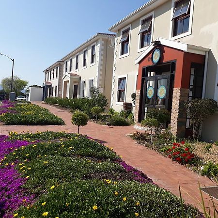 Bread And Barrel Guesthouse Bellville Cape Town Exterior photo