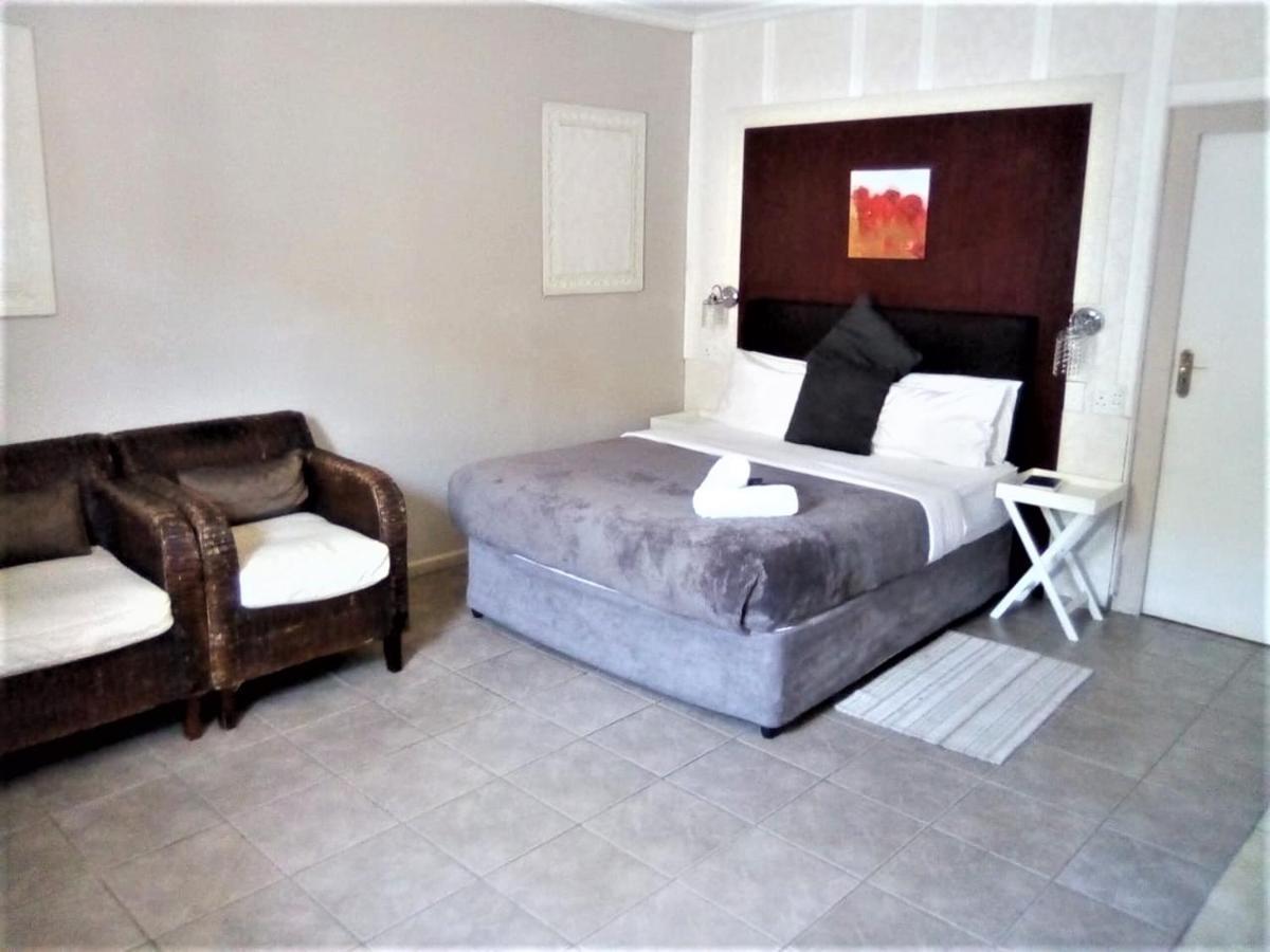 Bread And Barrel Guesthouse Bellville Cape Town Exterior photo