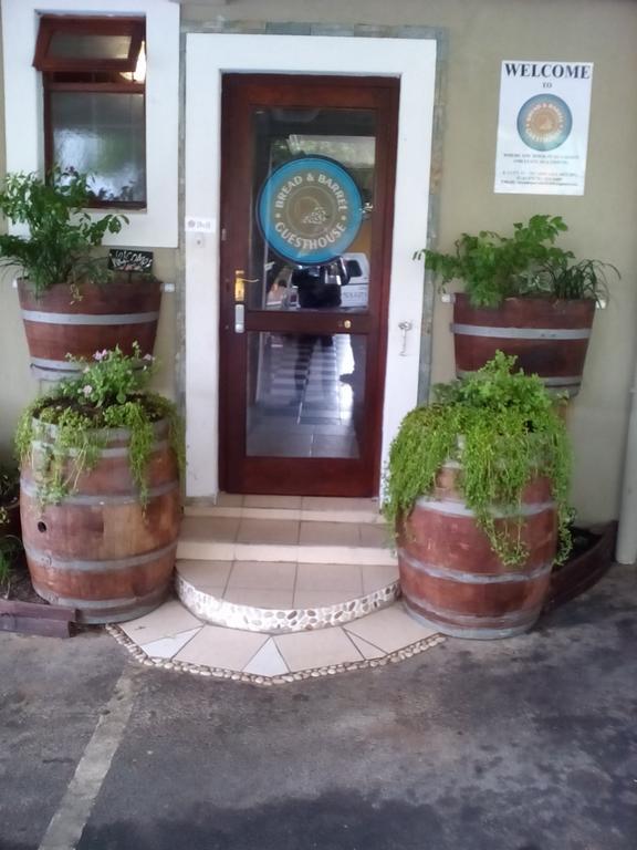Bread And Barrel Guesthouse Bellville Cape Town Exterior photo