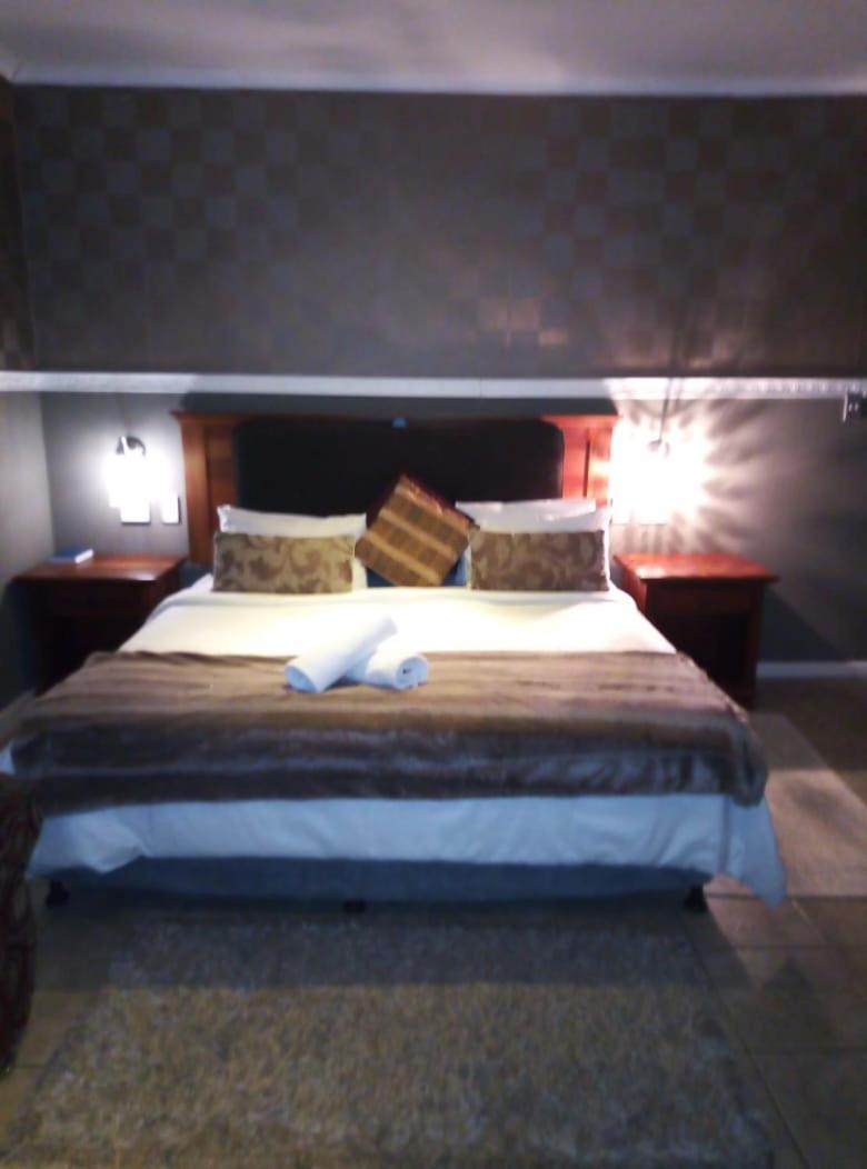 Bread And Barrel Guesthouse Bellville Cape Town Exterior photo